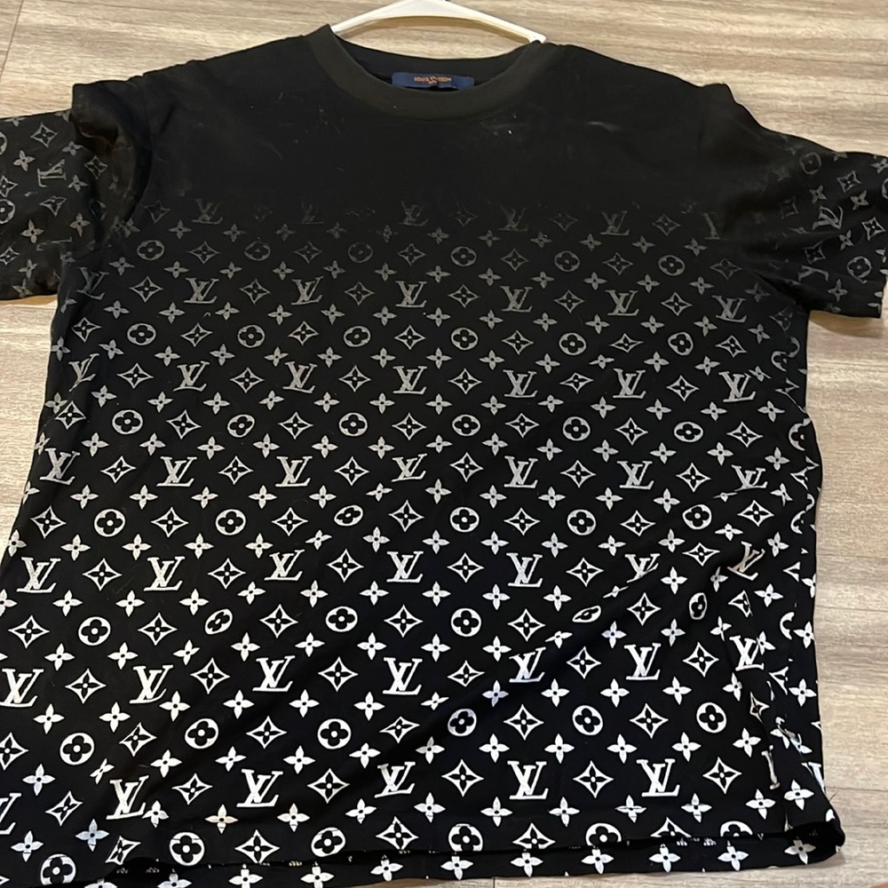 Louis Vuitton make T shirt worn twice